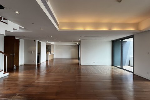 Condo in Sathon, Bangkok, Thailand, 3 bedrooms № 201283 - photo 3