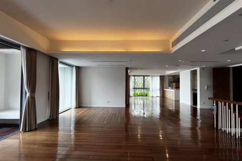 Condo in Sathon, Bangkok, Thailand, 4 bedrooms № 201281 - photo 11