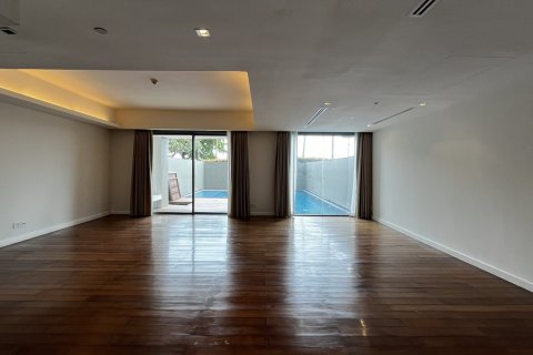 Condo in Sathon, Bangkok, Thailand, 4 bedrooms № 201281 - photo 8