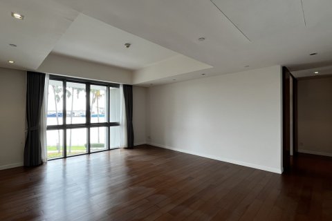 Condo in Sathon, Bangkok, Thailand, 4 bedrooms № 201281 - photo 3