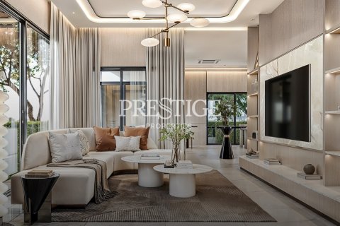 House in Pattaya, Thailand 34 bedrooms № 197893 - photo 6