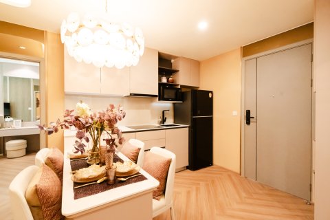 Apartamento de 3 habitaciones en Pattaya, Tailandia № 190892 - foto 5
