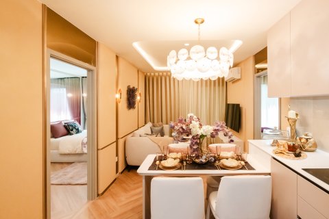Apartamento de 3 habitaciones en Pattaya, Tailandia № 190892