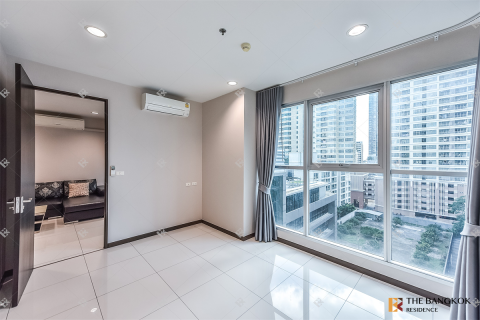 Condo in Bangkok, Thailand, 2 bedrooms  № 194621 - photo 6