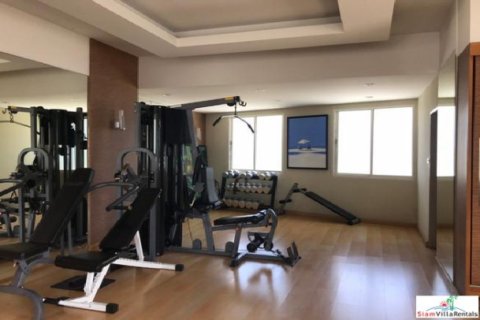 Apartamento de 4 dormitorios en Jomtien Beach, Pattaya, Tailandia № 203940 - foto 3
