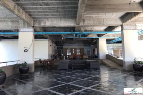 Apartamento de 4 dormitorios en Jomtien Beach, Pattaya, Tailandia № 203940 - foto 5