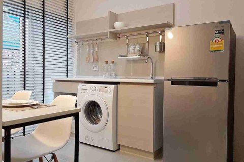 Condominio de 1 dormitorio en Bangkok, Tailandia № 208881 - foto 8