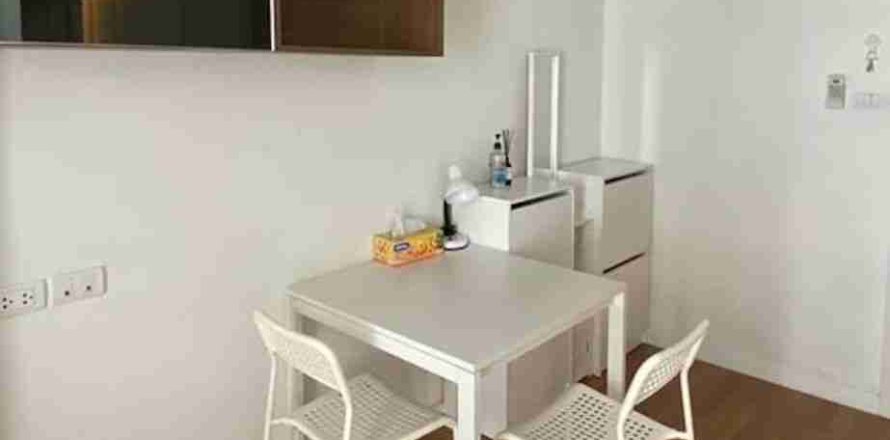 Condominio de 1 dormitorio en Thonburi, Bangkok, Tailandia № 208880