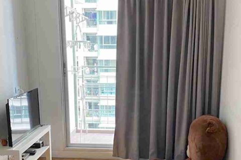 Condominio de 1 dormitorio en Thonburi, Bangkok, Tailandia № 208880 - foto 7
