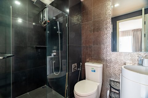 Estudio en el condominio en Khlong Toei, Bangkok, Tailandia № 148145 - foto 4