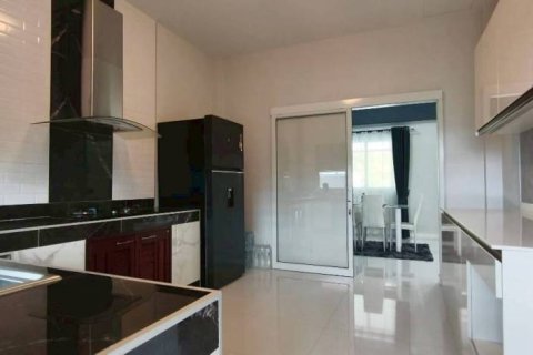 Casa de 3 dormitorios en Pattaya, Tailandia № 172828 - foto 10