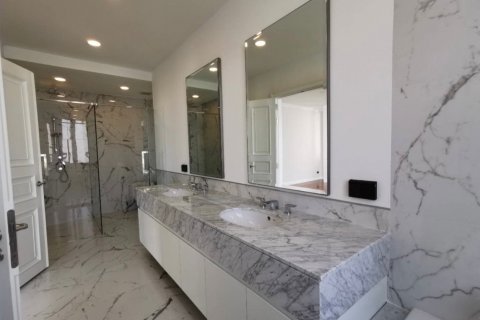 Villa in Watthana, Bangkok, Thailand 4 Schlafzimmer № 133832 - Foto 13