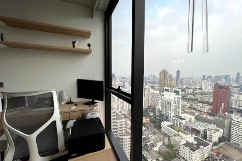 Condominio de 2 dormitorios en Khlong Toei, Bangkok, Tailandia № 133830 - foto 16