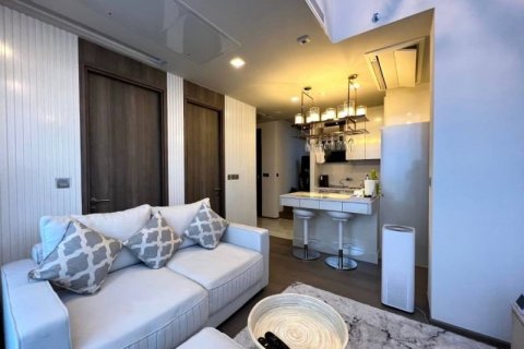 Condominio de 2 dormitorios en Khlong Toei, Bangkok, Tailandia № 133830 - foto 4