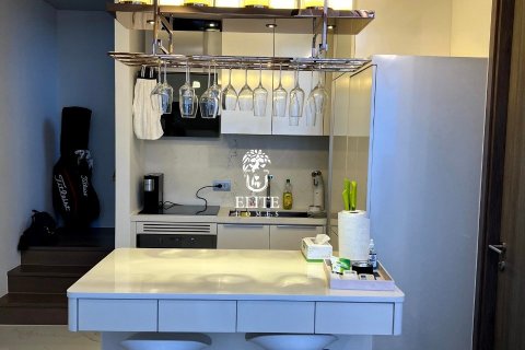 Condominio de 2 dormitorios en Khlong Toei, Bangkok, Tailandia № 133830 - foto 7