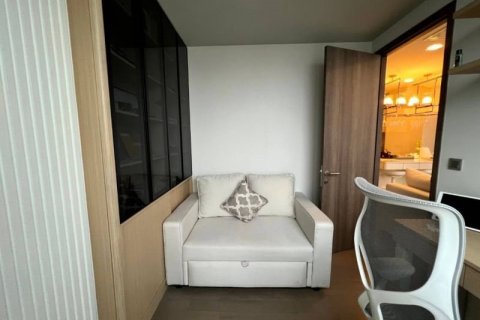 Condominio de 2 dormitorios en Khlong Toei, Bangkok, Tailandia № 133830 - foto 15