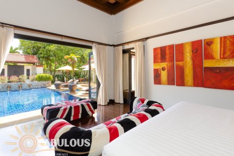 Chalet de 4 dormitorios en Bang Tao, Tailandia № 179480 - foto 7