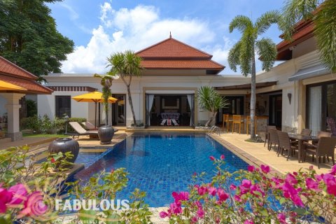 Chalet de 4 dormitorios en Bang Tao, Tailandia № 179480 - foto 10