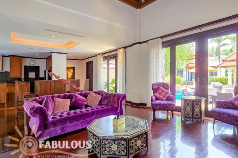 Chalet de 4 dormitorios en Bang Tao, Tailandia № 179480 - foto 4