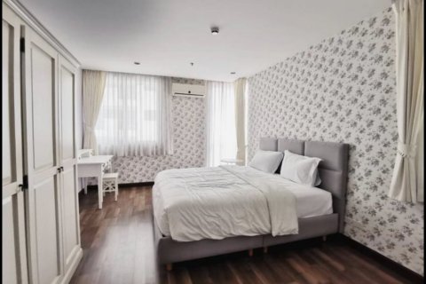 Condominio de 2 dormitorios en Pathum Wan, Bangkok, Tailandia № 134057 - foto 6