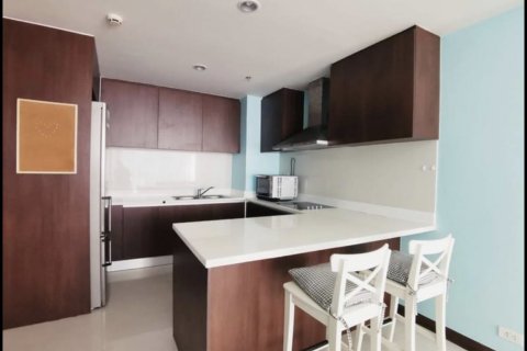 Condominio de 2 dormitorios en Pathum Wan, Bangkok, Tailandia № 134057 - foto 4
