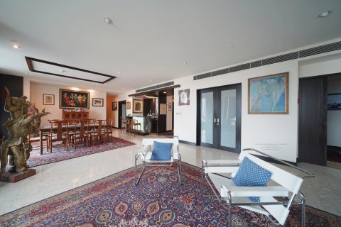 Condominio de 3 dormitorios en Pathum Wan, Bangkok, Tailandia № 134054 - foto 20