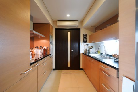 Condominio de 3 dormitorios en Pathum Wan, Bangkok, Tailandia № 134054 - foto 14