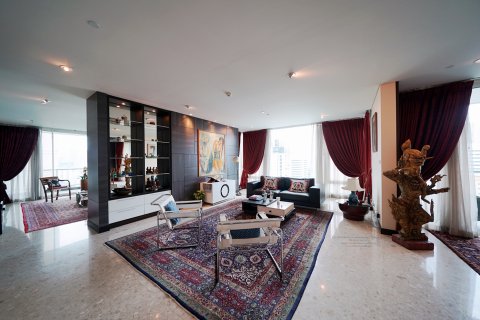 Condominio de 3 dormitorios en Pathum Wan, Bangkok, Tailandia № 134054 - foto 25