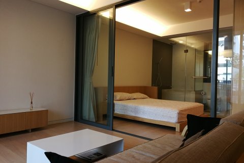 Condo in Bangkok, Thailand, 1 bedroom  № 144084 - photo 3