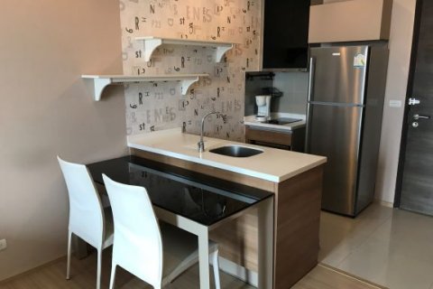 Condo in Bangkok, Thailand, 1 bedroom № 144085 - photo 3