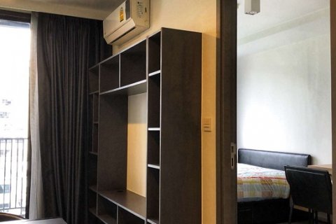 Condominio de 1 dormitorio en Bangkok, Tailandia № 144090 - foto 5