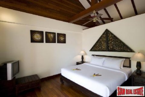 Chalet de 5 dormitorios en Ko Samui, Tailandia № 202587 - foto 3