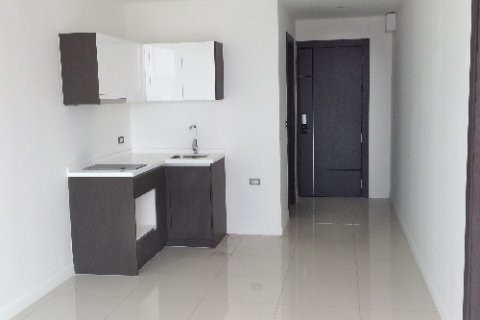 Condominio de 1 dormitorio en Pattaya, Tailandia № 204191 - foto 3