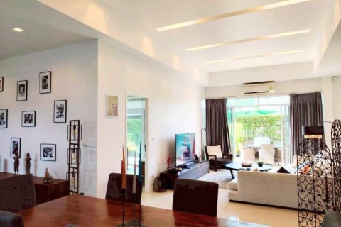 Chalet de 3 dormitorios en Hua Hin, Tailandia № 146809 - foto 4