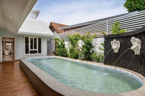 Villa in Pattaya, Thailand 4 bedrooms № 146807