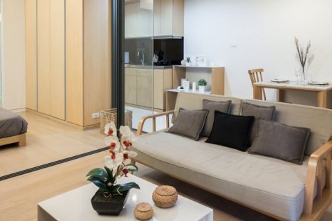 Eigentumswohnung in Bangkok, Thailand, 1 Schlafzimmer № 66533 - Foto 2