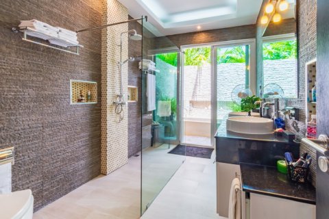 Casa de 4 dormitorios en Hua Hin, Tailandia № 66532 - foto 21