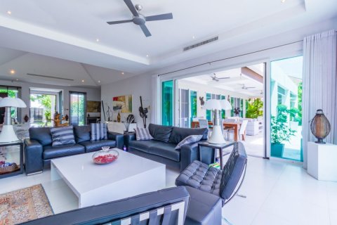 Casa de 4 dormitorios en Hua Hin, Tailandia № 66532 - foto 10