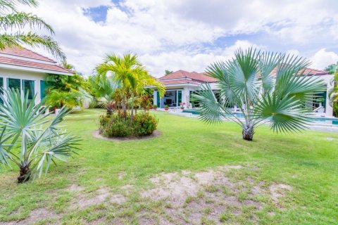 Casa de 4 dormitorios en Hua Hin, Tailandia № 66532 - foto 5