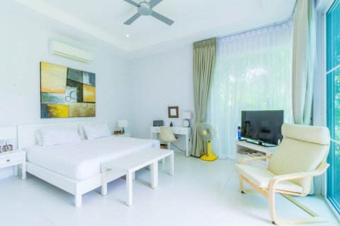 Casa de 4 dormitorios en Hua Hin, Tailandia № 66532 - foto 16