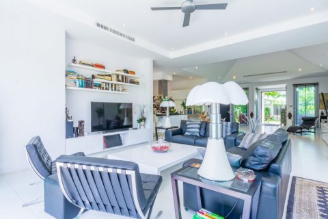 Casa de 4 dormitorios en Hua Hin, Tailandia № 66532 - foto 9