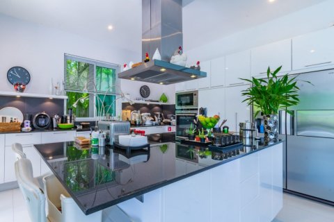 Casa de 4 dormitorios en Hua Hin, Tailandia № 66532 - foto 13
