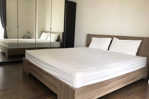 Condo in Bangkok, Thailand, 2 bedrooms  № 66556 - photo 4