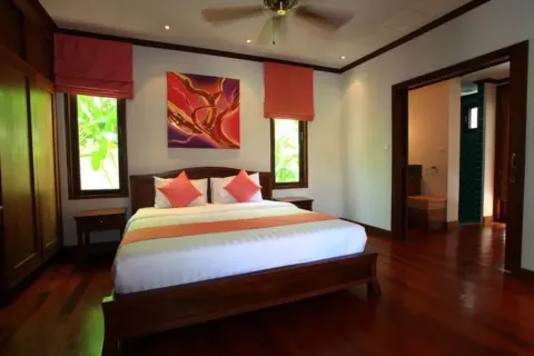Haus in Bang Tao, Thailand 4 Schlafzimmer № 3285 - Foto 9