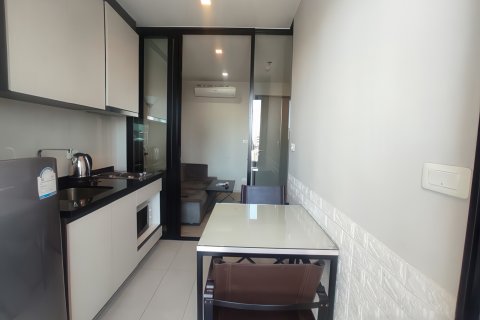 Apartamento de 1 dormitorio en Pattaya, Tailandia № 175554 - foto 4