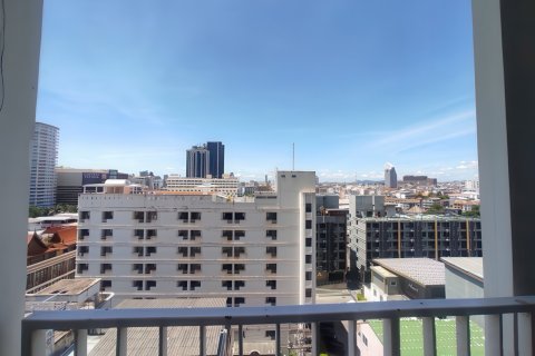 Apartamento de 1 dormitorio en Pattaya, Tailandia № 175554 - foto 2