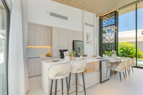 Chalet de 3 dormitorios en Phuket, Tailandia № 175549 - foto 10