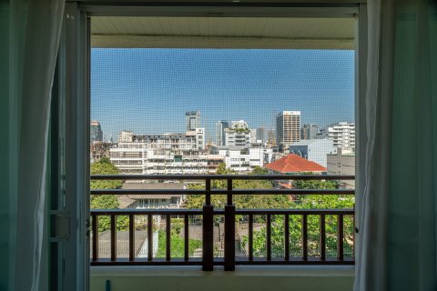Condominio de 2 dormitorios en Bang Rak, Bangkok, Tailandia № 135476 - foto 22