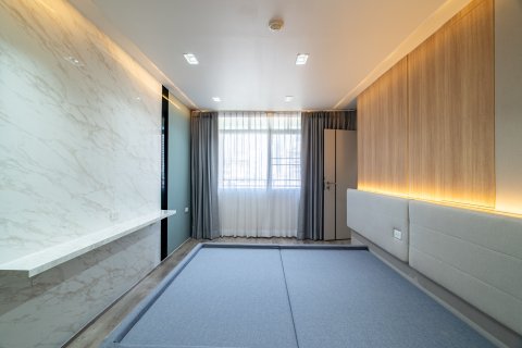 Condominio de 2 dormitorios en Bang Rak, Bangkok, Tailandia № 135476 - foto 15