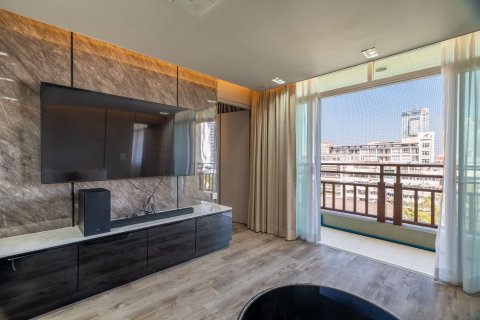 Condominio de 2 dormitorios en Bang Rak, Bangkok, Tailandia № 135476 - foto 8